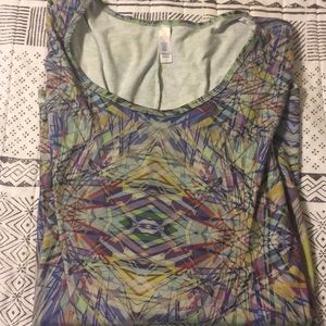 Lula Roe short sleeve shirt